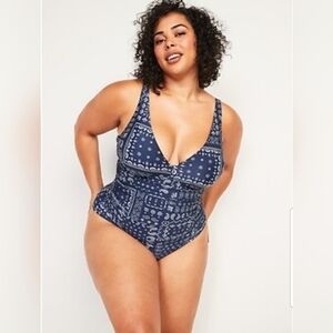 OLD NAVY 2X NWT blue white bandana print v neck one piece swimsuit